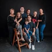 PoPtrait de famille nombreuse en studio près de Loriol, La Voulte-sur-Rhône et Le Pouzin