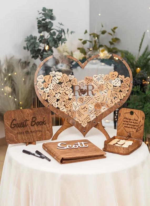 ✨ Nouveau partenaire au Teil : découvrez De Toute Manière, créatrice d'objets de décoration personnalisés en bois